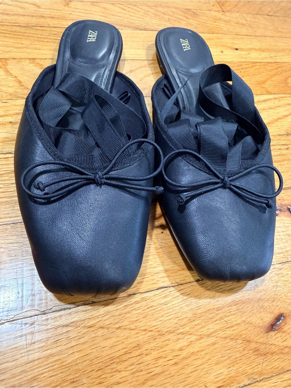 Zara Black Bow-Trim Slide Mules